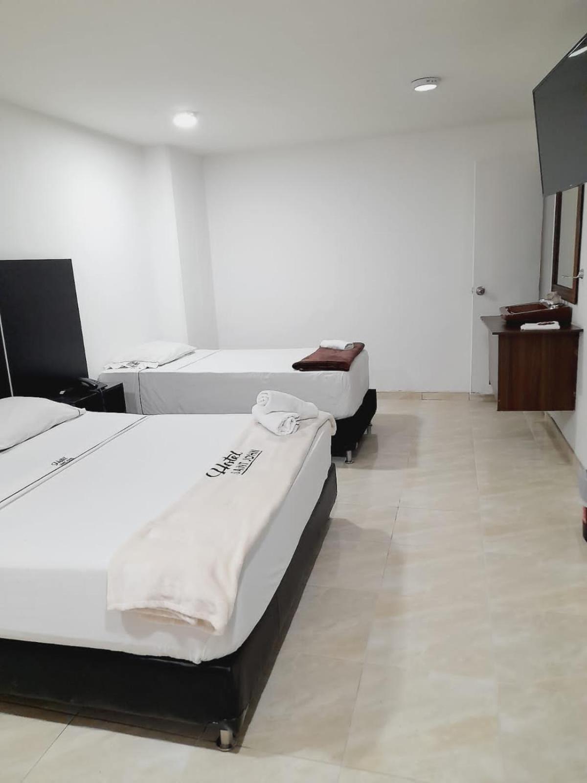 Hotel Saint John Medellín Eksteriør billede